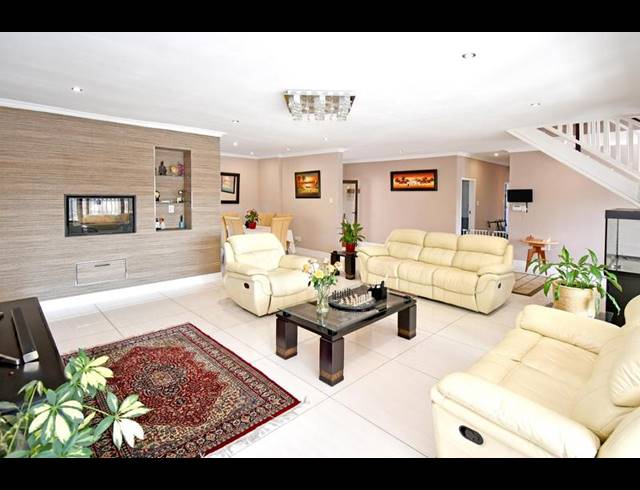 4 BEDROOM HOUSE FOR SALE IN PARKMORE